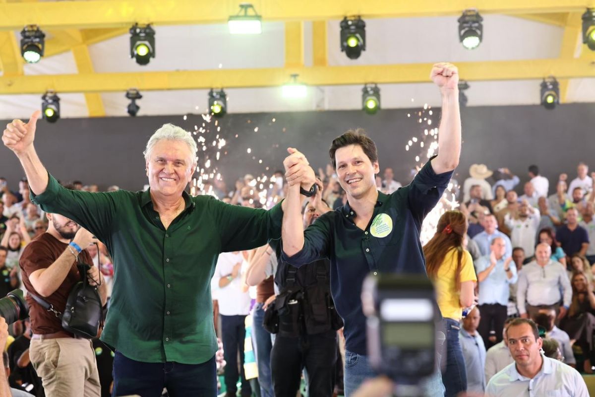 Caiado lança Daniel Vilela ao governo com presença de 209 prefeitos, em Jaraguá